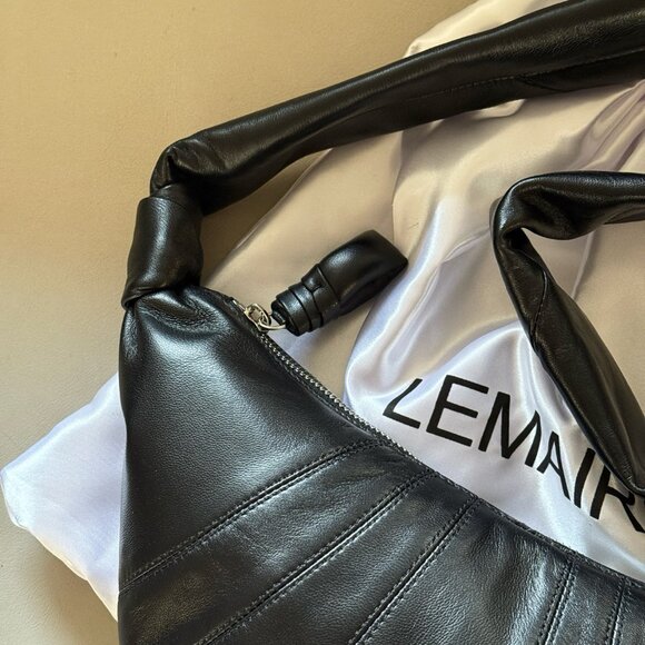 LEMAIRE medium Croissant leather shoulder bag - Picture 5 of 9